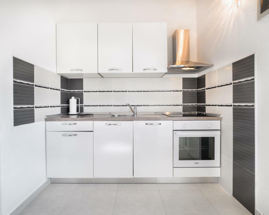 Apartments Lipic Vodice Exterior foto